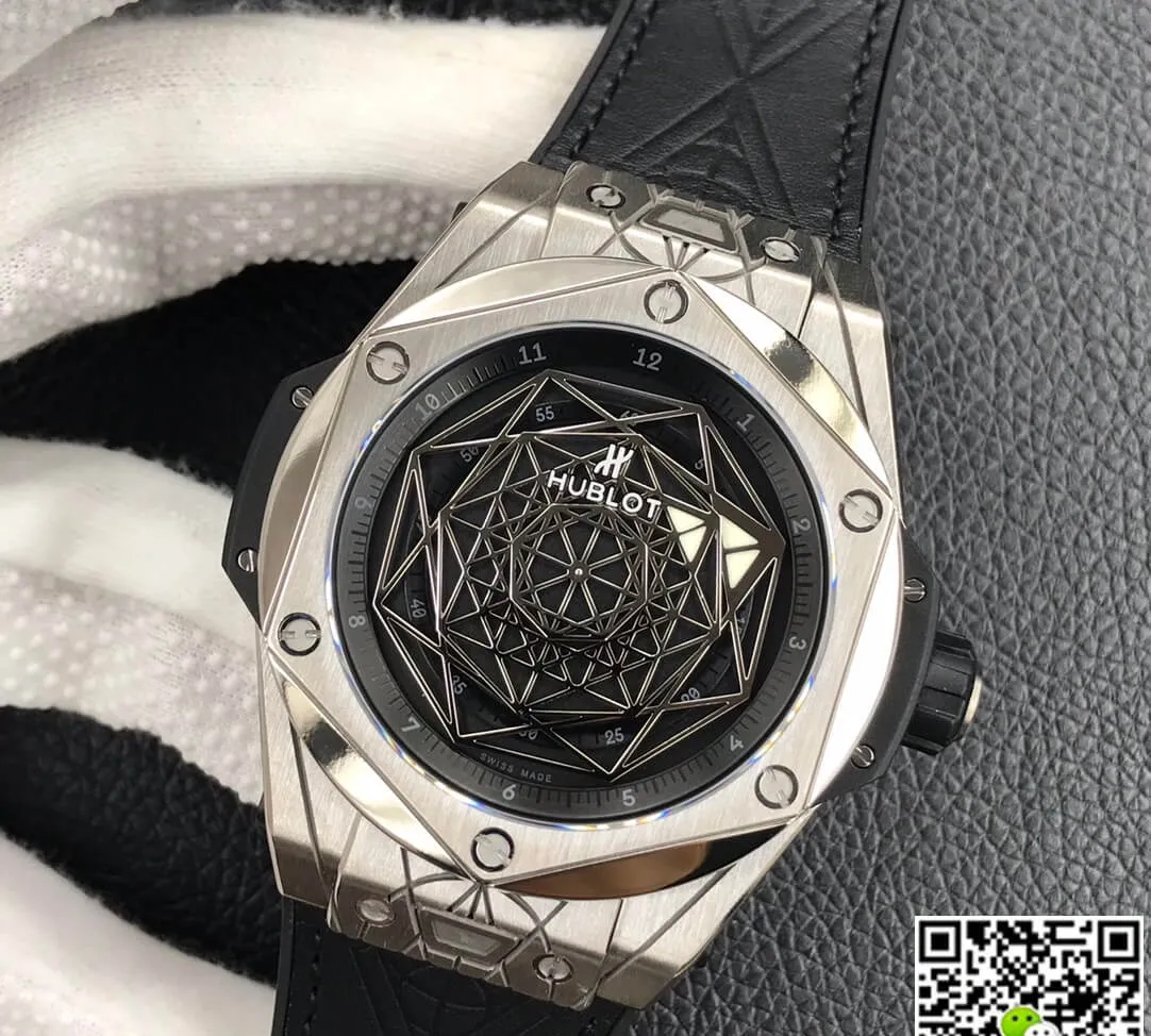 Hublot Big Bang 415.NX.1112.VR.MXM16 WWF Factory 1:1 Best Edition Replica Watch Black Dial Strap
